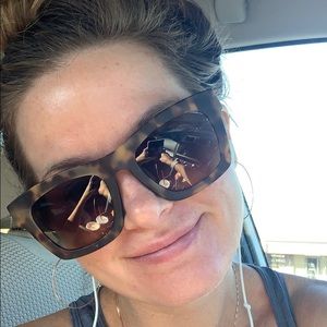 Meet your Posher, Bettina